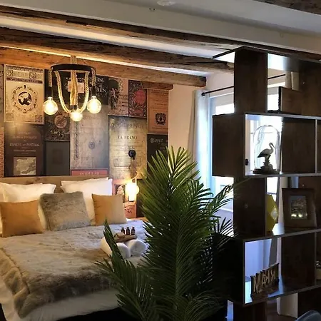 Un Petit Vintage A *